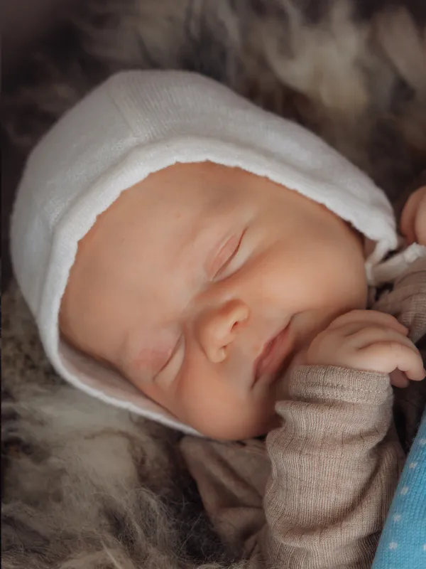 Newborn lue | Hvit